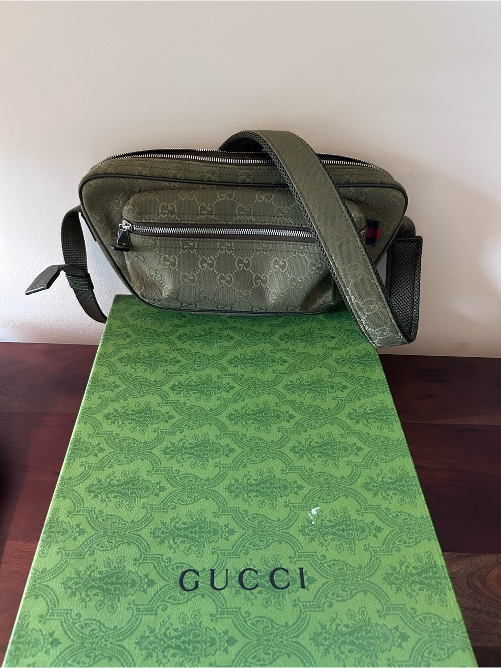 Gucci canvas bag